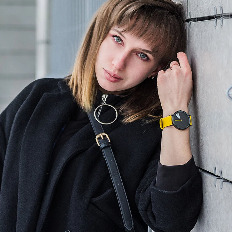 Sinobi Hot Women Watch Creative Wristwatch Ladies Watch Rotate Yellow Leather Band Wristwatches Clock Montres Femme Reloj Mujer